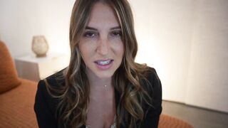 Tatum Christine Escort Mom Takes Your Virginity