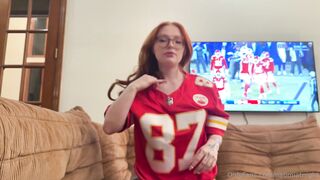 Naomiatnight Sucking BBC While You Watch The Game