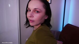 AimeeWavesXXX The Waiting Room