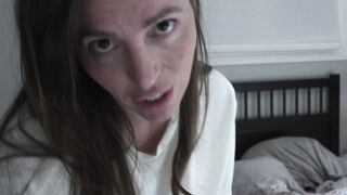 Yogabella Mommy Shows Her Love