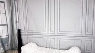 TrophyWifeNat Hot Milf Seduces You