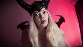 FionaMommy – Succubus stepMommy NEEDS Your Cum, stepSon