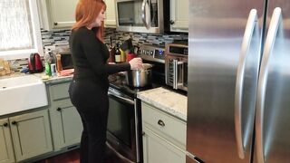 MissKatherineNoir - StepMommy Survives The Zombie Apocalypse Again