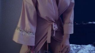 FantasticMsFoxy Taboo Family The Helpful Step Mommy