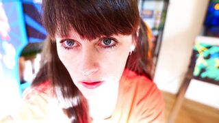 Sydney Harwin Helping Your StepSister Over A Breakup